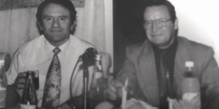 “Në maj 1972, pas një stërvitje në Durrës, në prani të anëtarëve të Byrosë Politike dhe të drejtuesve të Ushtrisë, Enveri e mbuloi me puthje Gjergj Titanin dhe…”/ Refleksionet e shkrimtarit të njohur