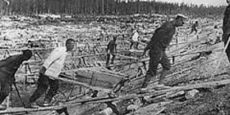 “Si vdiq në kampin e Vlashukut, i dënuari Bejo Vrazhdua, nga Bolena e Vlorës, pasi toger Ademi, s’e ktheu penicilinën oleoze, që Dr. Hysenbegasi, i’a dha për të birin…”/ Kujtimet e ish-të dënuarit politik nga Vlora