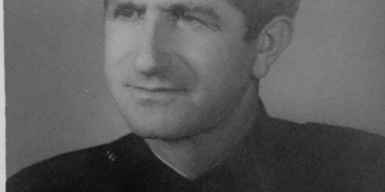 “Në kampin e Ballshit, na erdhi kryetari i Degës së Brendshme të Durrësit, Kapllan Shehu, kunati i Kadri Hazbiut, i cili na thirri mua dhe Aladin Kapon e, na kërkoi që…”/ Dëshmia e ish-oficerit të Marinës