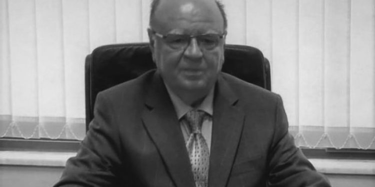 “Ndërkohë që Rexhepi shkoi rreth 25 m. larg hyrjes së galerisë dhe ngriti në krah një shtyllë betoni, u dëgjua breshëria e ‘Kallashnikovit’ dhe ai…”/ Historia tragjike e tropojanit, që u vra 4 ditë para lirimit