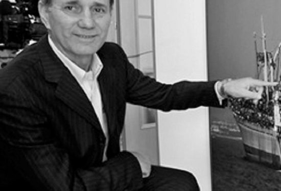 “Ndërsa më tregonte historinë e Kontit Xhemal Bazi, që u martua me konteshën spanjolle, në timoneri hyri K.M., kandidat partie, kapiten Vehbiu, ndërroi temën dhe…”/ Kujtimet e ish-oficerit të Marinës