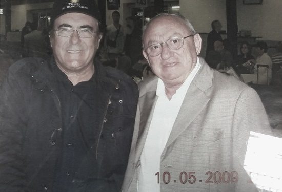 “Edhe pse ishte pak shtatshkurtër, pas fërshëllimës së bilbilit të tij, rrinin ‘sus’ edhe gjigantët më të mëdhenj të parketit basketbollit, pasi…”/ Historia e panjohur e legjendës së arbitrimit shqiptar