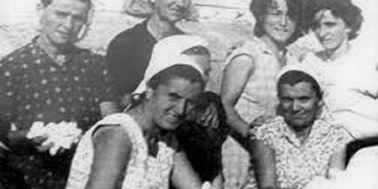 “Që 14 vjeçe, në kazëm e lopatë, mbas dy vitesh u martova në internim, ku më vdiq fëmija i parë dhe pa mbushur ende dy vjet, më burgosën bashkëshortin e…”/ Historia e trishtë e Adriana Radi Dine