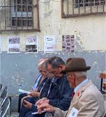 “Burgu famëkeq i Goli-Otokut dhe rrëfimet e njëmbëdhjetë shqiptarëve të burgosur, që vuajtën aty për vite me rradhë, nga Adem Demaçi e Pajazit Jashari, te Ali Aliu dhe…”/ Refleksione për represionin titist