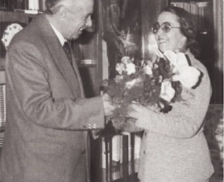 “Nexhmija s’ ishte si Enveri, kishte shumë pretendime; pse, shapkat do hamë ne?!- na thoshte. Donte mish të pjekur, pasha-qofte, qifqi dhe…”/ Dëshmia e kuzhinieres së Shtëpisë së Pritjes në Gjirokastër