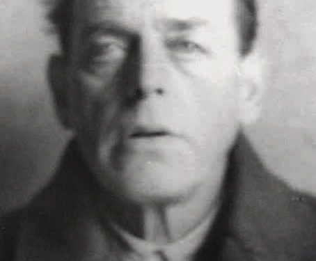 “Haki Karapici u dënua me vdekje dhe na u dha urdhri nga gjykata, për ekzekutimin e tij, por kjo na u duk e padrejtë e, kur i thamë Vaskë Kolecit, ai urdhëroi dhe…”/ Historia e “Grupit të tretë të deputetëve”!