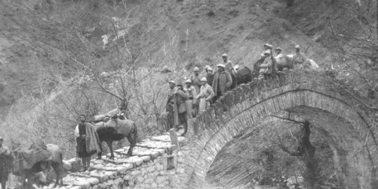 “Sot në mëngjes më erdhi në infermieri një grua shqiptare e hipur mbi mushkë, ishte e njomë, e hirshme dhe…”/ Kujtimet e panjohura të mjekut ushtarak italian në Shqipërinë e Luftës së Parë Botërore