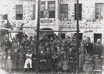 “Papa Llambro Ballamaçin, e masakruan me bajonetat e armëve dhe po atë ditë, andartët vranë edhe vëllanë e tij, Sotirin, si dhe V. Tallabakun e V. Balojanën…”/ Masakra greke e vitit 1914, në Korçë