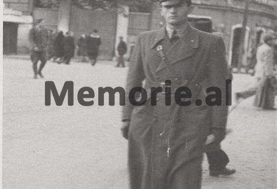 “Në dy audienca që babai im, kishte pas me Mbretin Zog, i tregoj për takimet me gjeneralët Badoljo e Graziani e, qëllimet e tyre ndaj Shqipërisë, por ai…”/ Kujtimet e Lek Previzi, nga Brukseli