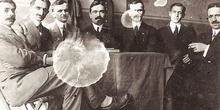 “T’i bëhet presion Fan Nolit, që të japë dorëheqjen nga ‘Kryetar Nderi’ i ‘Vatrës’ dhe si përkrahës i kriminelëve, ndryshe ne do të detyrohemi, ta demaskojmë atë…”/ Dosjet e panjohura të Sigurimit të Shtetit