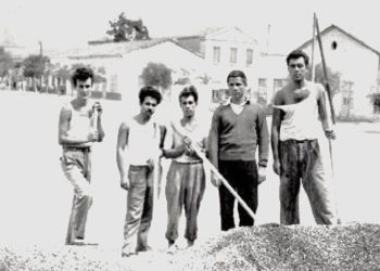 “Në ishullin e Kretës, 300 komunistë grekë, rrethuan dhe vranë 14 nacionalistë kosovarë, e plagosën rëndë 14 të tjerë…”/ Masakra e panjohur e 9 majit 1947, që u mbajt e fshehtë nga Enver Hoxha