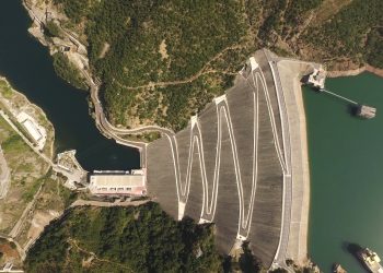 “Argjilat e digës së Fierzës, kishin më shumë lagështi, aq sa u pengua puna për ndërtimin e Hidrocentralit, pati debate në Qeveri dhe më akuzuan si sabotator…”/ Rrëfimi i rrallë i ish-ministrit të Ndërtimeve