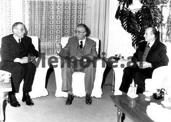 “Ja provat shkencore, që tregojnë se vdekja e Mehmet Shehut, ka qenë vrasje dhe jo vetëvrasje, siç e kanë paraqitur deri më sot, pasi…”/ Dëshmia e bujshme e profesorit të njohur, të Mjeksisë – Ligjore