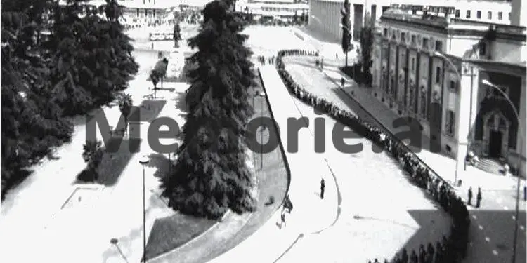 “Këto pyetje kanë filluar të bëhen edhe në vendin tonë, për dhënat mjekësore dhe vdekjen e Enver Hoxhës, Mehmet Shehut, Nako Spirut, etj., pasi…”/ Studimi profesorit të njohur të Mjekësisë Ligjore