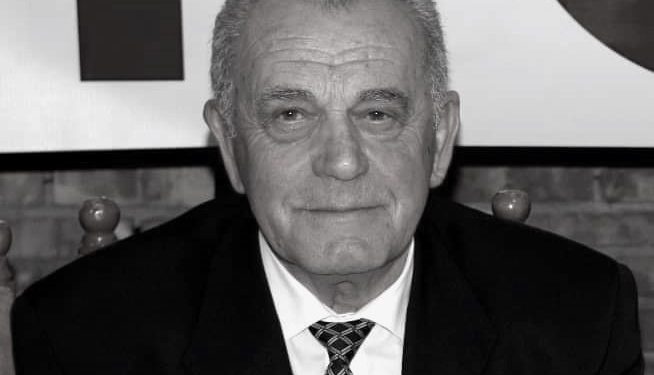 “O Zan Rragami, a ju kujtohet ajo ndeshje, kur tifozit, Him Kastratit, i ra hemorragji cerebrale në stadium dhe ju me ekipin…”? / Kujtimet e panjohura të ish-prokurorit liberal, miku i legjendave të “Vllaznisë”!