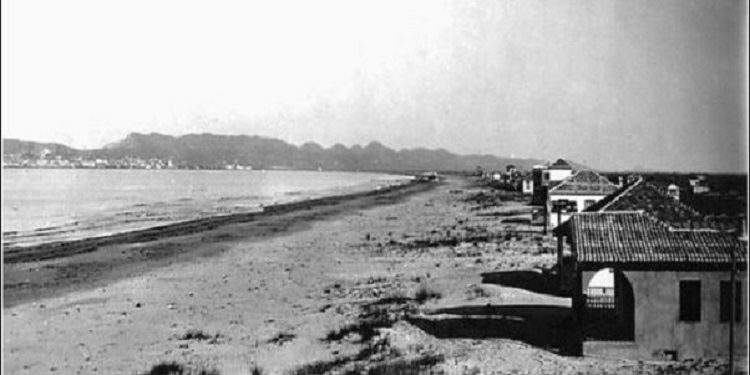 “Për ngrehjen e një hoteli në plaxhën e Durrsit, besoj se s’ka njeri kundër, po për përhapjen e nji kumara zyrtarisht, s’jam …”/ Diskutimet në Parlamentin shqiptar në 1933, për resortin me 100 dhoma e kazino