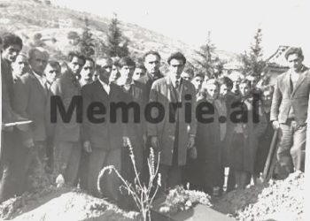 “Leka doli në gjyqin formal, mbasi mbaroj hetuesinë, me hetues Zamir Stefanin, i cili i thoshte…”/ Kujtimet e ish-të internuarit politik, Simon Mirakaj   