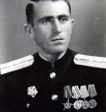 “Nga Çelo Arrëza, Bilo Bregu e Çize Hamitaj, te Xhipe Mersini, Metush Rrapo, etj., analfabet apo me arsim fillor, ish-baxhoxhinj, bujqër, e marangozë, që…”/ Libri ‘Kampet e burgjet e Shqipërisë komuniste’, i historianit të njohur