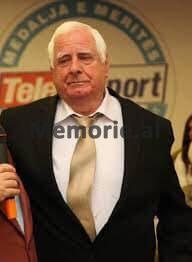 “Në Kampionatin Ballkanik të Basketbollit 1959, ai me shumë kompetencë e shpirt luftarak, mbuloi vetë Koraçin, legjendën e ish – Jugosllavisë, të cilit i…”/ Historia e panjohur e legjendës së sportit shqiptar