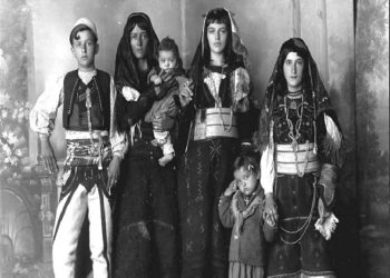 “Kur isha e vogël, mbaj mend dhomën në fund të korridorit, ku mua më qe ndaluar rreptësisht të hyja, pasi aty…”/ Dëshmia e rrallë e pinjolles së fundit të dinastisë së famshme, Marubi