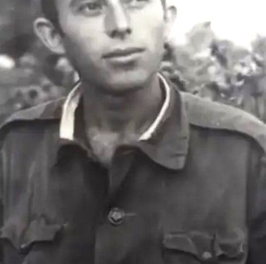 “Me Xhavit Murrizin, mezi e nxorëm Barba Jorgjin nga gropa e ujërave të zeza, por më pas ai vdiq dhe e varrosën aty afër nevojtores…”/ Historia e dhimbshme e minoritarit grek në kampin e Repsit, në ’69-ën