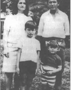 “Kavaja si qytet, ka pritur shumë njerëz të deklasuar nga ai regjim, u ka hapur atyre dyert dhe iu ofruan bujarinë e tyre, sikur t’i njihnin prej vitesh, kurse Fieri…”/ Kujtimet e Sofika Prifti Cara