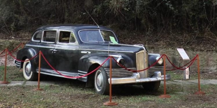 “Për anëtarët e Byrosë Politike, u porosit një seri ‘Benz Mercedes’ 280 SEL, për Parkun e Delegacioneve, ishte në dispozicion një seri ‘Volvo’ dhe…”/ Historia e panjohur e automjeteve të transportit në Shqipëri