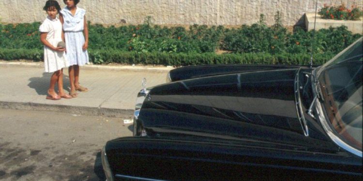 “Për anëtarët e Byrosë Politike, u porosit një seri ‘Benz Mercedes’ 280 SEL, për Parkun e Delegacioneve, ishte në dispozicion një seri ‘Volvo’ dhe…”/ Historia e panjohur e automjeteve të transportit në Shqipëri