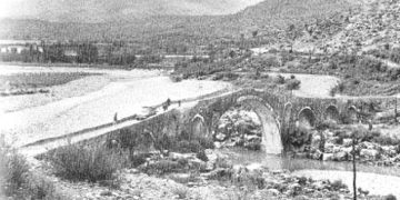 “A Turkish merchant, to help some of the area’s residents, dug some pits to slake lime, and for nearly 20 years, the villagers waited for it…” / The unknown history of the construction of the Mes Bridge in Shkodër.