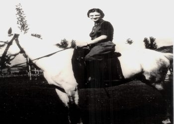 “As soon as she entered the ‘Flora’ bar, where she was going to meet her cousin, Enver Hoxha approached her and after exchanging greetings, he stretched out his hands and grabbed her…”/ The unknown story of the most famous aristocrat in Albania