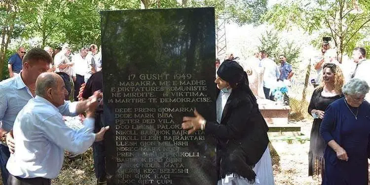 “Ndërsa ‘Masakra e Borovës’, kryhet nga një ushtri, kundër një populli të huaj, ‘Masakra e Mirditës’, për Bardhok Bibën, kryhet nga një ushtri, kundër popullit të vet…”/ Refleksionet e publicistit të njohur, nga SHBA-ës