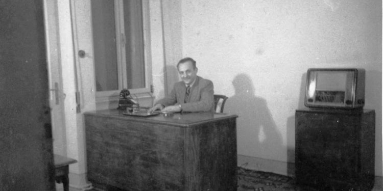 “Ditën që vdiq, pas një ‘ilaçi qetësues’ që i bënë ‘mjekët’, babai na la si amanet, një shishe verë, ta pinim kur të vdiste Enver Hoxha…”/ Historia e trishtë e deputetit dhe komunistit të parë të Shkodrës