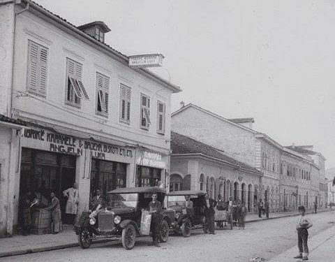 “Ditën që vdiq, pas një ‘ilaçi qetësues’ që i bënë ‘mjekët’, babai na la si amanet, një shishe verë, ta pinim kur të vdiste Enver Hoxha…”/ Historia e trishtë e deputetit dhe komunistit të parë të Shkodrës