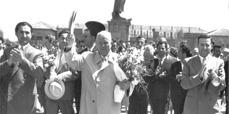 “Namikun dhe Ilian, të dy nga fshatrat e Vlorës, i kishin dënuar fillimisht me vdekje, duke i akuzuar për atentat ndaj Hrushovit, kur ai vizitoi Pashalimanin…”/ Dëshmia e rrallë e ish-të dënuarit politik