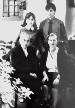 “Dua t’i bëj të njohur opinionit publik shqiptar, rolin e Sigurimit të Shtetit dhe atyre që kontribuan në vuajtjet e mia e të familjes dhe sot, po vendos gishtin mbi…”/ Dëshmia e rrallë e shqiptaro-maqedonasit