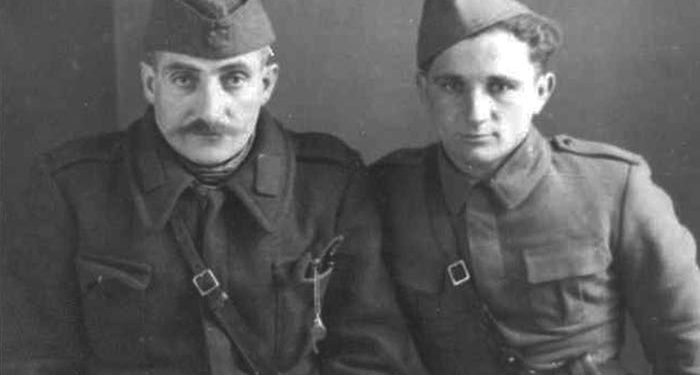 “Megjithë drunë që i dhaç, se Mestani, njeri i vjetër dhe me egoizmë e ambiciet, që kujton se është njeri i madh, ay e mban karshi teje mërinë e, tenton të…”/ Letra e panjohur e Enverit për Gjin Markun, prill ‘44