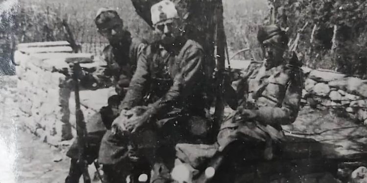 “Megjithë drunë që i dhaç, se Mestani, njeri i vjetër dhe me egoizmë e ambiciet, që kujton se është njeri i madh, ay e mban karshi teje mërinë e, tenton të…”/ Letra e panjohur e Enverit për Gjin Markun, prill ‘44