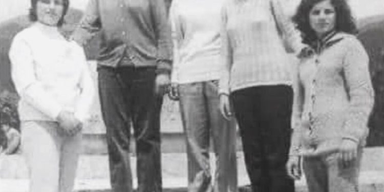 “Nga aktorët, këngëtarët, instrumentistët, letrarët e piktorët, te futbollistët, basketbollistët, mundësit dhe qitësit të cilët…”/ Kush ishin ata që gjallëruan jetën e qytetit të Laçit për tre dekada?