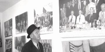 “The tickets were sold out, the visa was expiring, and he was forced to trust a blonde airport employee who took his money, by…”/ The sad story of the Kostreci family, who left the country in ’90.