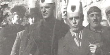 “Eshtrat e tij, askush nuk i mbante mend se ku mbetën, pasi nuk e tregoi njeri krimin, por ndoshta Luan Qafëzezi, mund t’i ketë marrë një…”! / Refleksionet e publicistit të njohur, për poetin beratas