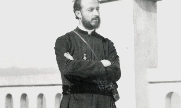 “Ambasadori i SHBA-ve në OKB, në seancën e shkurtit 1955, deklaroi; ‘Prifti Josif Papamihali, kryetar i Kishës Unite të Korçës, u varros i gjallë në kanal dhe…”/ Historia e panjohur e priftit elbasanas