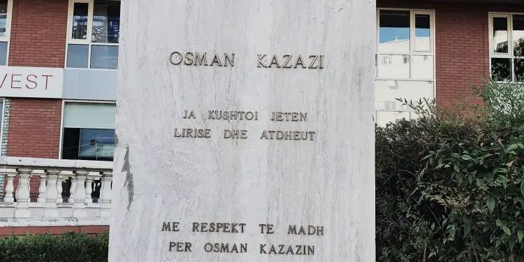 “Kam qenë anëtar i thjeshtë i ‘Ballit Kombëtar, me shpërndarjen e trakteve, po kurrë, s’kam spiunuar apo arrestuar njeri, kurse për vrasjet e 4 shkurtit…”/ Dëshmitë e Osman Kazazit në gjyq, maj 1945