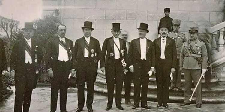 “Miqtë që rrinë fort me të, janë Ali Bakiu, Gjergj Kokoshi e Sali Tagani, shtëpija që rrin në ‘Rrugën e Dibrës’ është e Saliut, për drekë, tek Rauf Fico, ku…”/ Zbulohen dokumentet e Sigurimit për Mirash Ivanajn