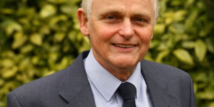 “Unë s’e kam takuar kurrë Enver Hoxhën, por ai ishte një nga tiranët më të ligj, po aq mizor sa Hitleri, Stalini, Mao e, po aq i keq, sa Çaushesku, Rakoshi…”/ Intervista e rrallë e gazetarit të ‘New York Times’