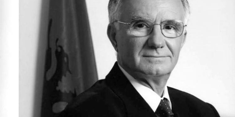 “Qytetarët e Shijakut, kishin respekt për atë grua me kulturë dhe të gjithë e quanin; zonja Mici, megjithëse kjo fjalë para emrit, ishte e ndaluar të përdorej …”/ Refleksionet e shkrimtarit të njohur