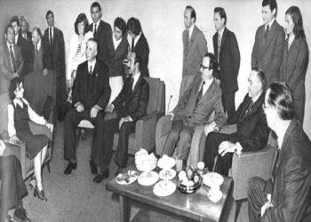 “Im atë, Kiço, më tregonte në burgun e Burrelit, se i pari që e kuptoi natyrën e Enverit, ishte Qemal Stafa, i cili filloi t’i shmangej dhe një muaj para vrasjes, ai më tha…”/ Refleksionet e Spartak Ngjelës