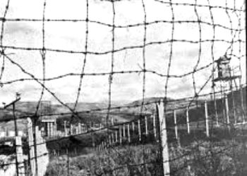 “Kur dy policët roje, dëgjuan alfabetin ‘mors’; Këtu komanda e Flotës së VI-të Amerikane, po ju presim për të marrë Tiranën…, në burg u dha alarmi dhe…”/ Historia tragjikomike në kampin e Kripores së Vlorës