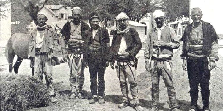 “Është ekzogamia e rreptë e në lidhjet martesore, deri në vitin 1972, në tërë fisin Nikaj, me 451 familje, nuk ka patur asnjë lidhje martesore, brenda tyre…”/ Historia e panjohur, e fisit të famshëm të Tropojës