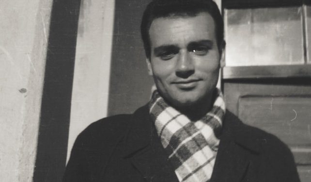 “Pasi më pushkatuan babain në ’47-ën, me ‘Grupin e deputetëve’, ne u vendosëm në Shkodër, ku oficerët e Sigurimit dhe vetë Feçor Shehu, shkonin natën te shtëpia e mamasë dhe…”/ Dëshmia e rrallë e Artan Kokoshit