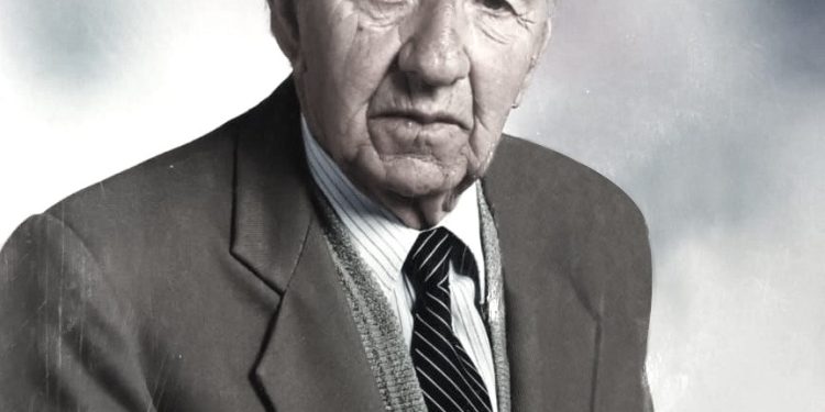 “Në Burrel, babait i shkonin në katër të mëngjesit në qeli dhe i thoshin; ‘çohu se të ka ardhur urdhri për t’u pushkatuar’, duke e detyruar të hapte gropën, varrin e tij…”/ Dëshmia e trishtë e Qazim Kokoshit